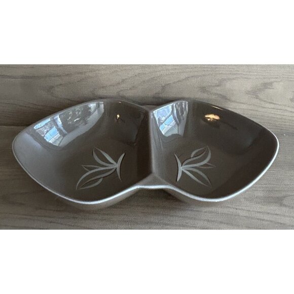 Winfield Desert Dawn Oval Divided Bowl Serving Vegetable USA Hand Crafted - Picture 3 of 8